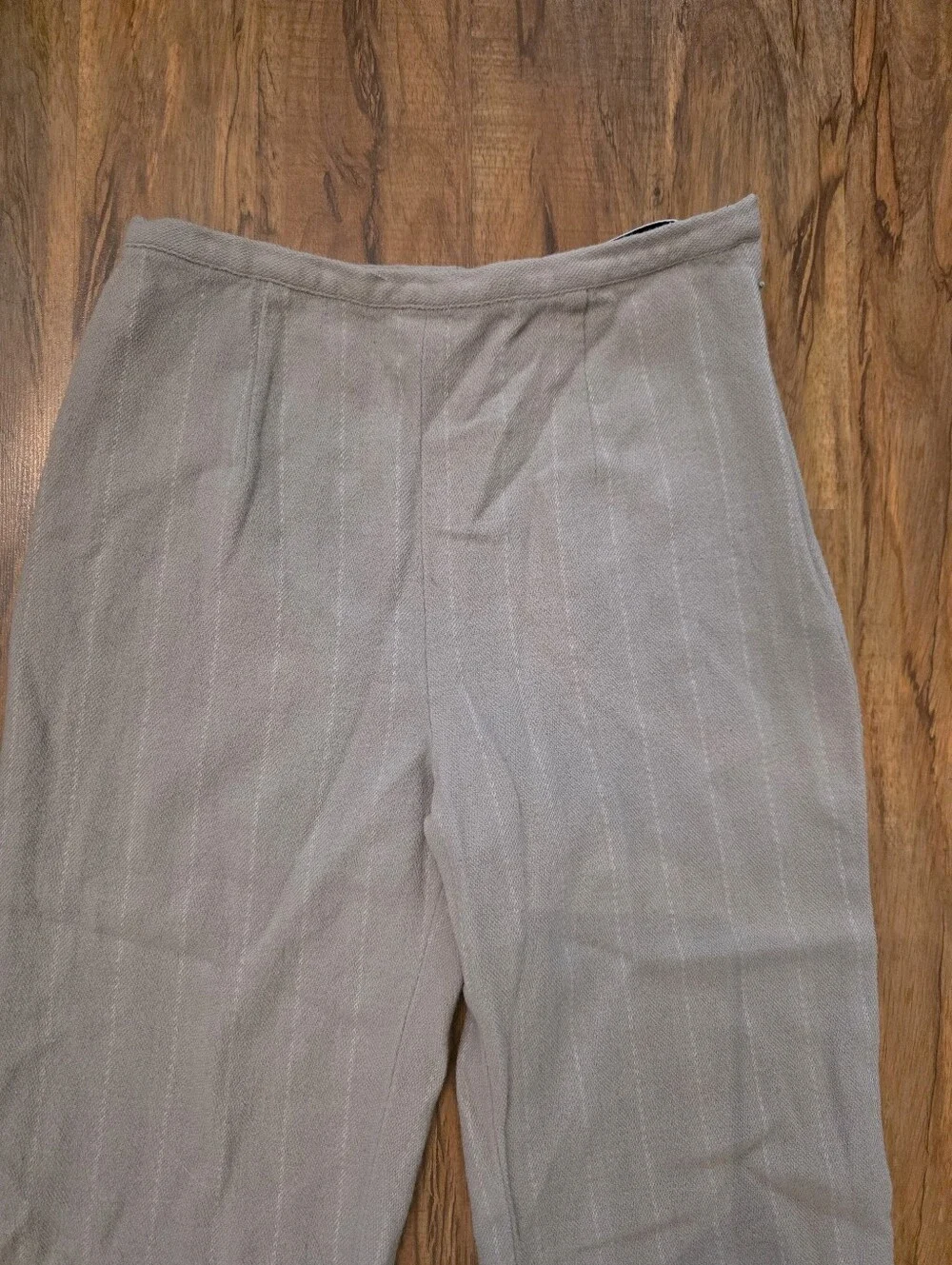 Vintage Valentino Miss V Tan With Cream Pin Stripe Ankle Pants Size 42